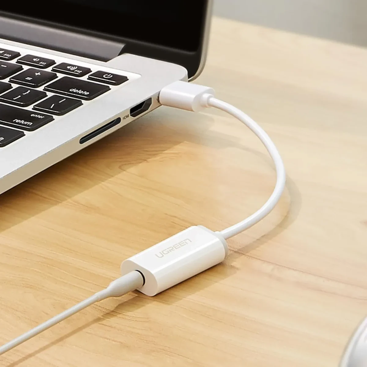UGREEN 30712 US206 USB-A Male to 3.5mm Aux Cable White