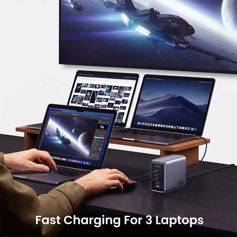 UGREEN 90903B Nexode 300W GaN Fast Desktop Charger with Power Delivery 4x USB-C, 1x USB-A