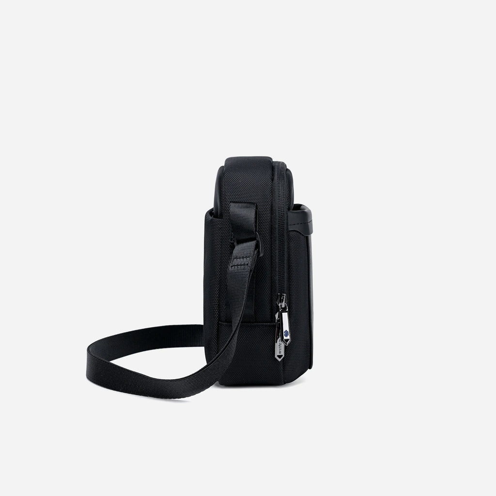 K00688 Black Crossbody Bag 4